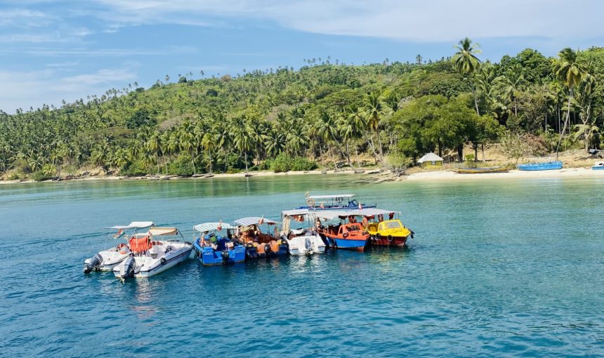 “Explore the Enchanting Andaman: A 7-Day Travel Guide to Must-Visit Beaches, Historic Sights, and Local Cuisine”