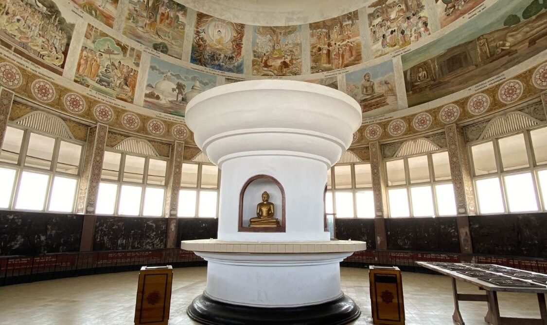 “Explore the Wonders of Sri Lanka in 5 Days: Your Ultimate Travel Guide to Kandy, Nuwara Eliya, Bentota, and Colombo”