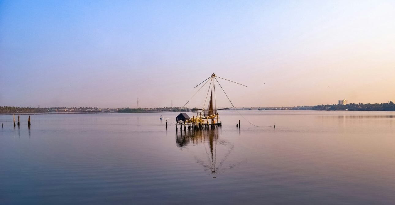 “Unveil the Wonders of Kerala: Your Ultimate 8-Day Travel Guide to Must-Visit Destinations, Local Delicacies, and Scenic Adventures”